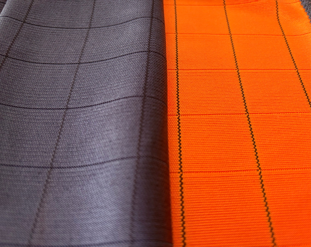 CARBONE 350GSM - Surfaces Vitrées