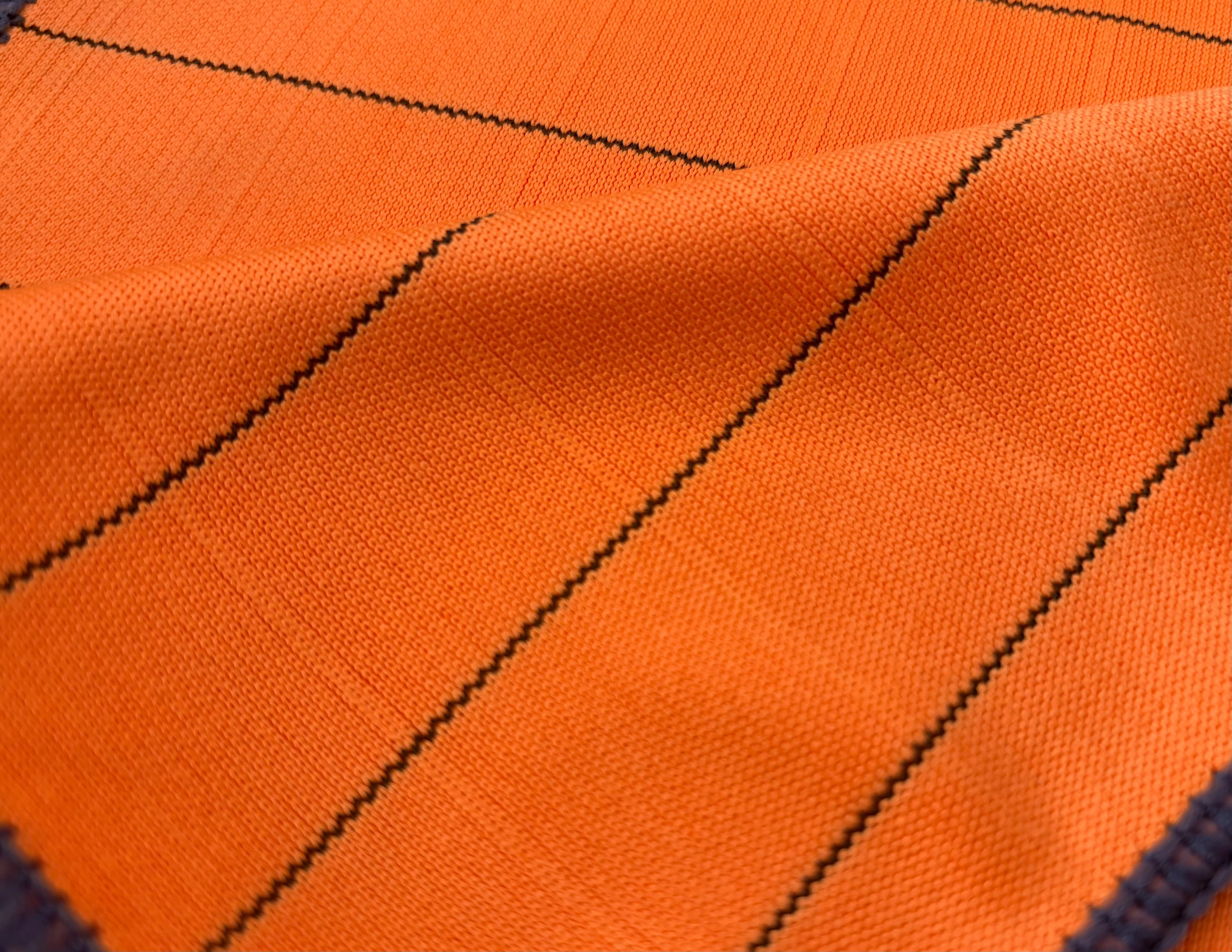 CARBONE 350GSM - Surfaces Vitrées