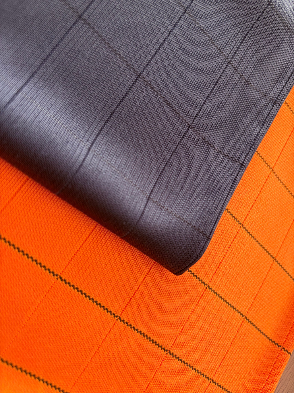 CARBONE 350GSM - Surfaces Vitrées